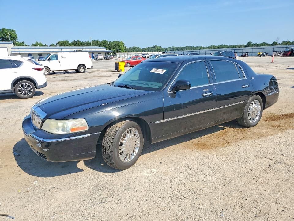 2007 LINCOLN Town Car