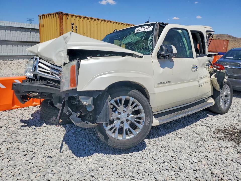 2005 CADILLAC Escalade