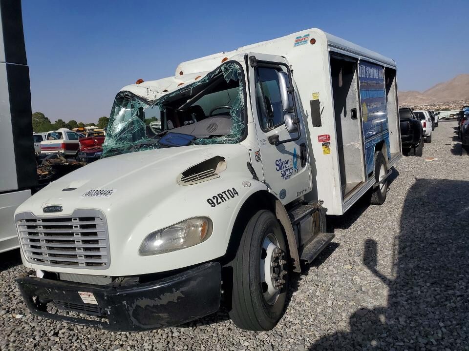 2013 FREIGHTLINER M2