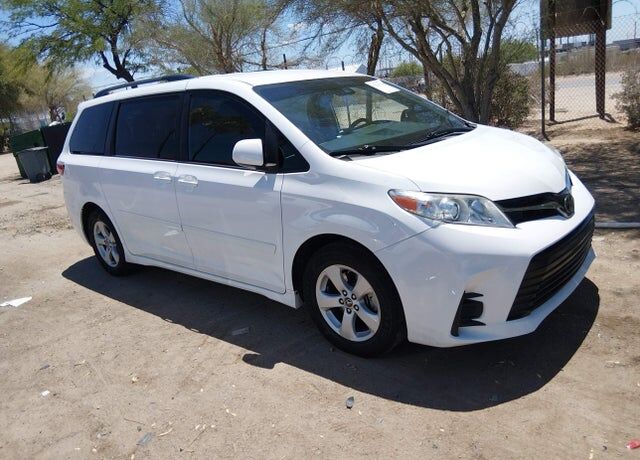 2020 TOYOTA Sienna