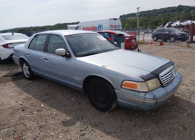 2000 FORD Crown Victoria