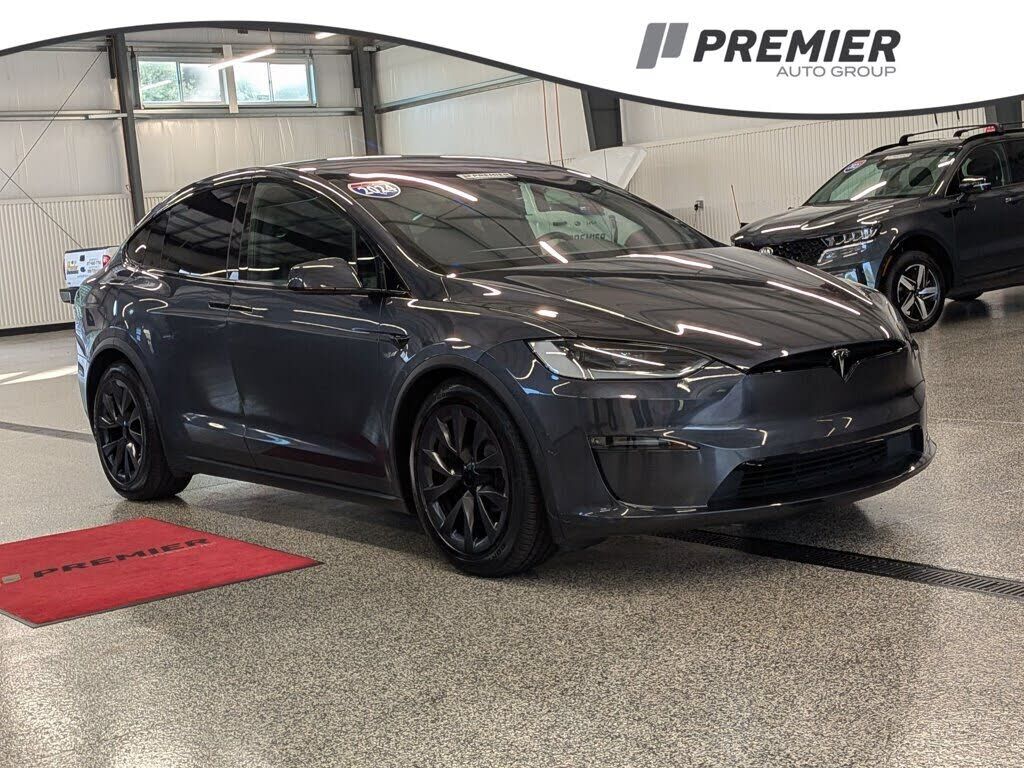2024 TESLA Model X