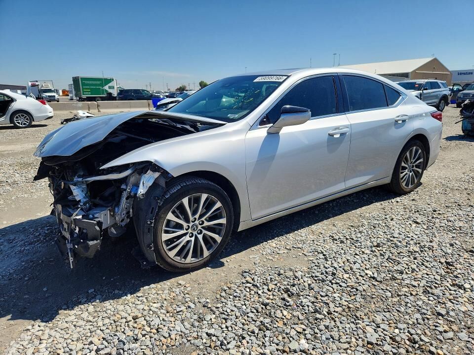 2019 LEXUS ES