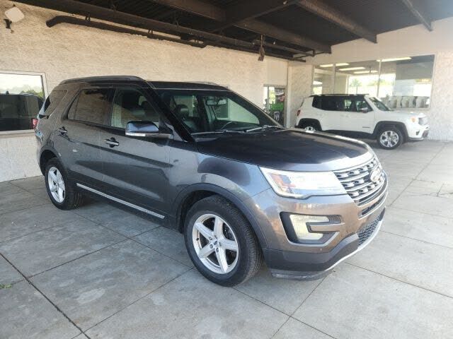 2017 FORD Explorer