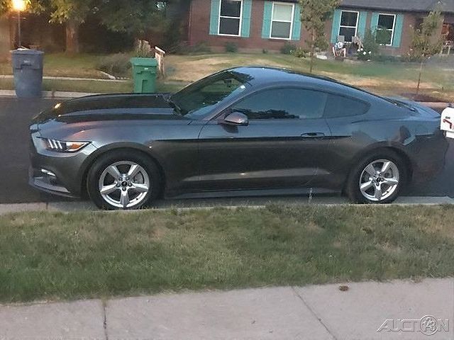 2015 FORD Mustang