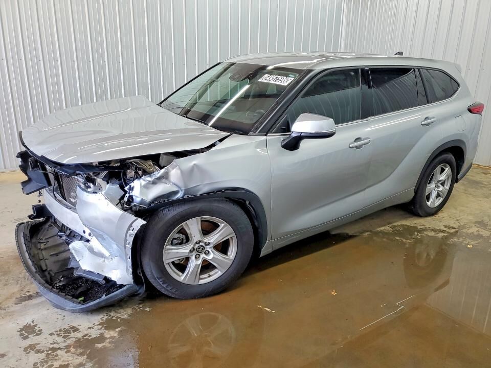 2022 TOYOTA Highlander