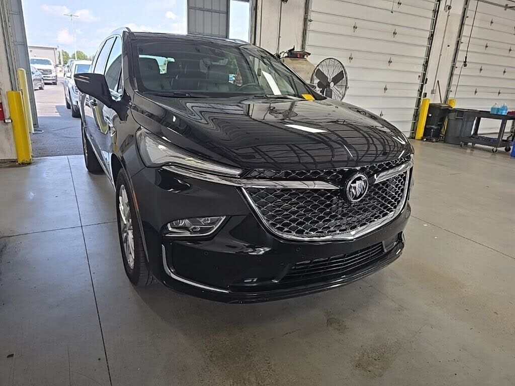 2023 BUICK Enclave