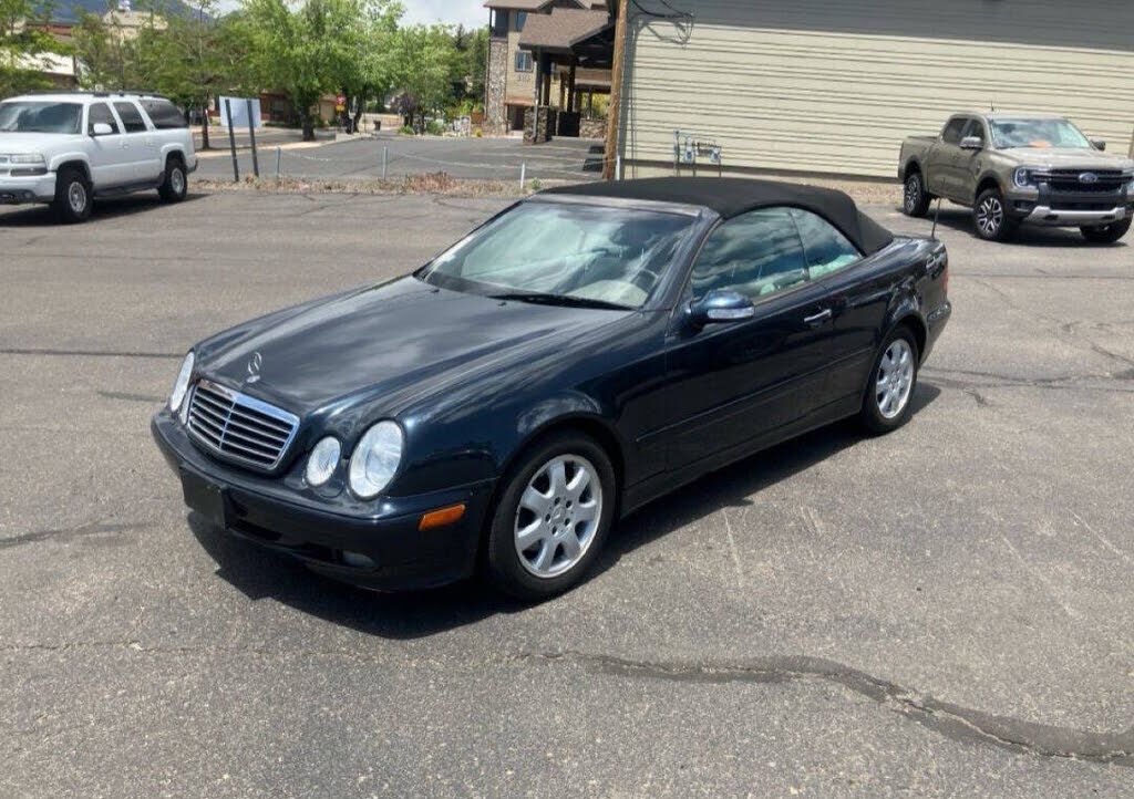2002 MERCEDES-BENZ CLK-Class