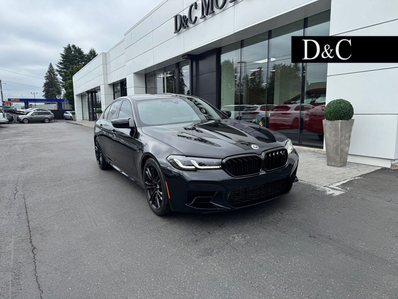 2022 BMW M5