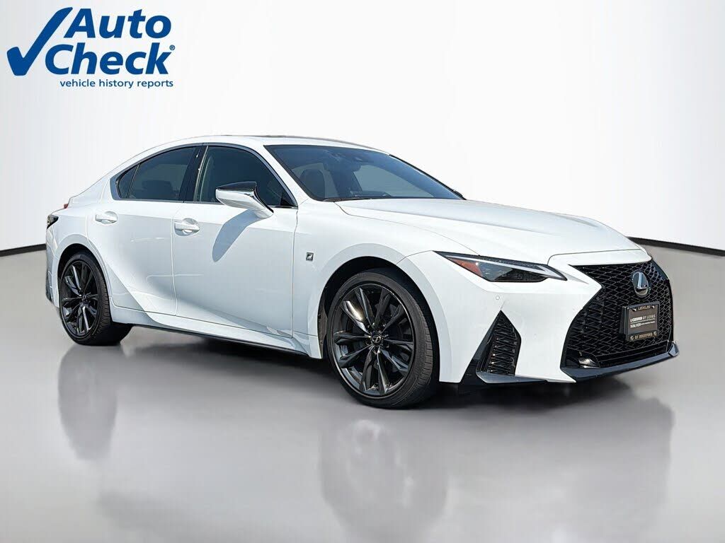 2023 LEXUS IS