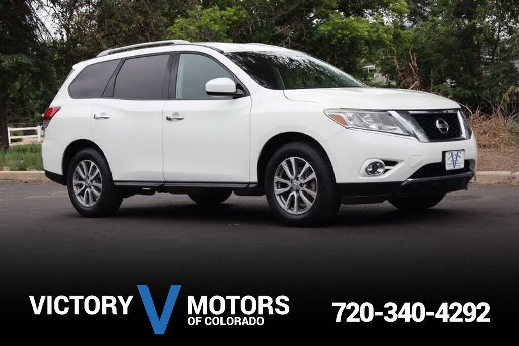2016 NISSAN Pathfinder