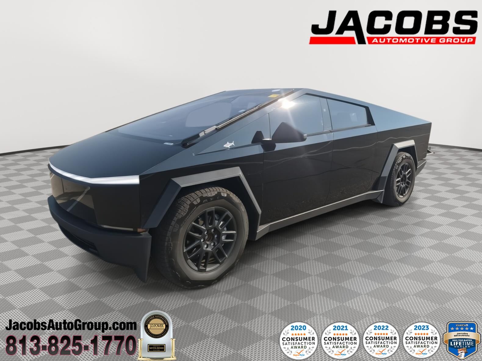 2025 TESLA Cybertruck
