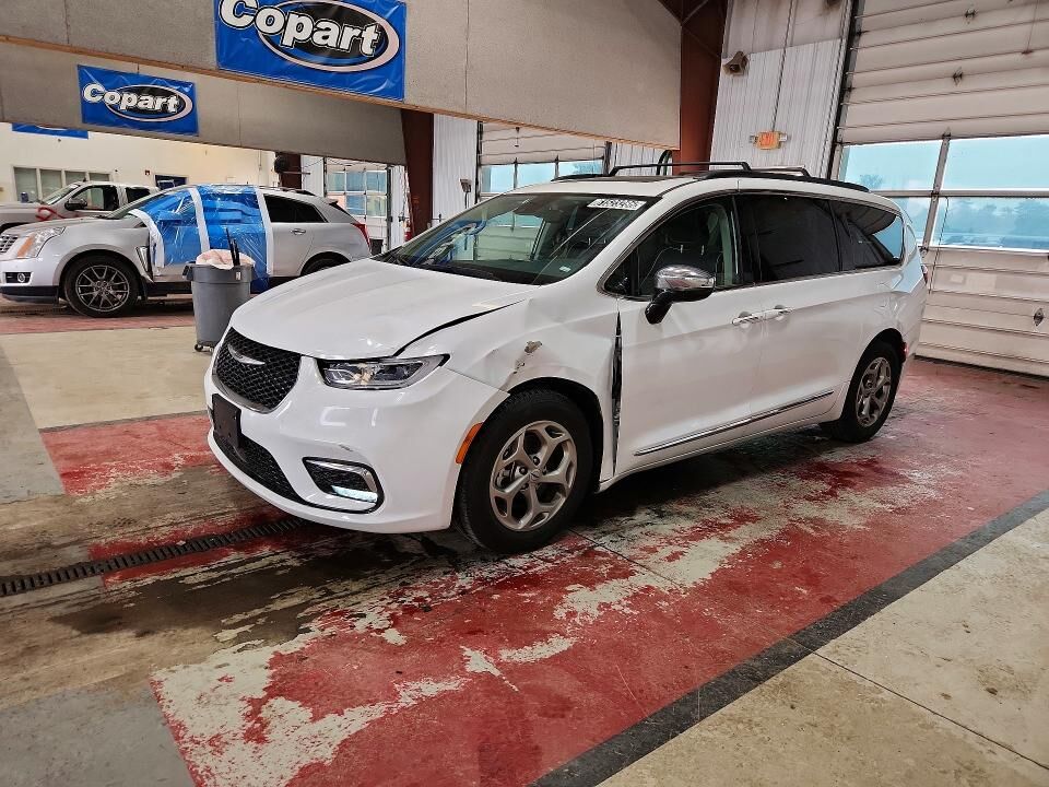 2023 CHRYSLER Pacifica