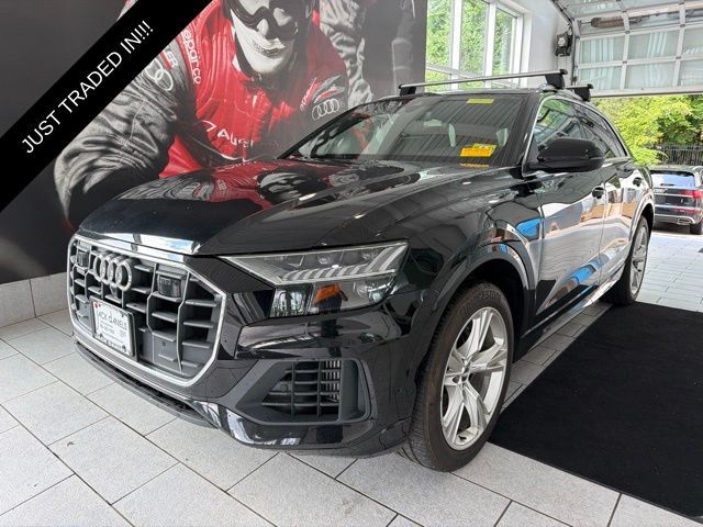 2021 AUDI Q8