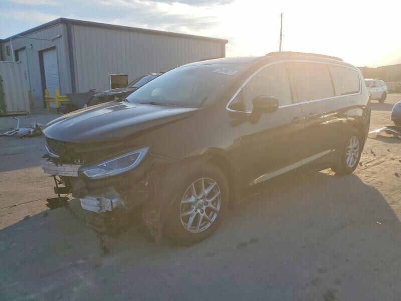 2022 CHRYSLER Pacifica