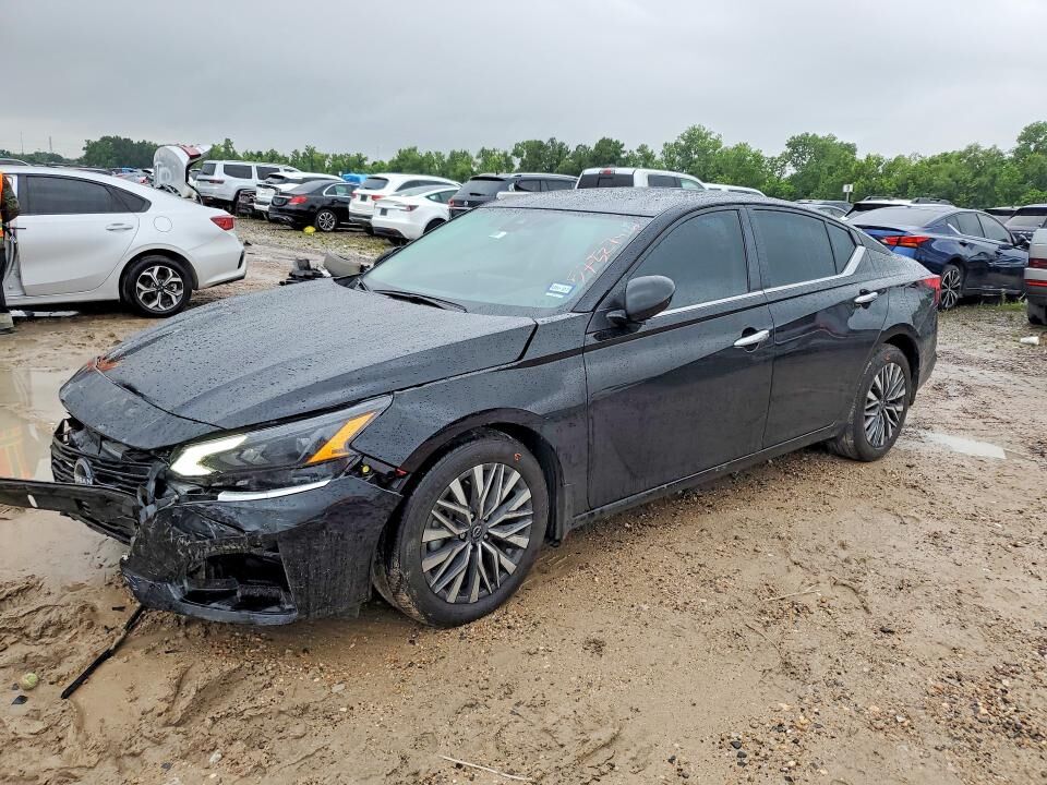 2025 NISSAN Altima