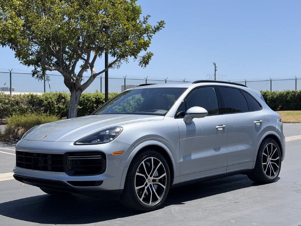 2021 PORSCHE Cayenne