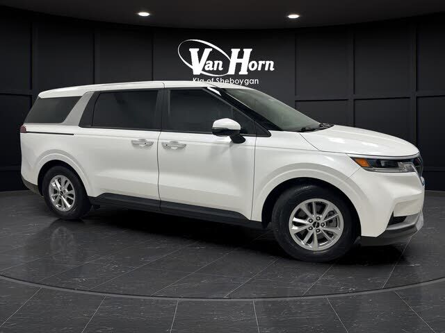 2024 KIA Carnival