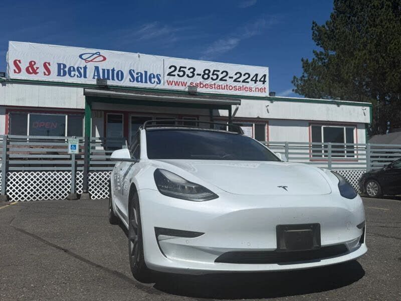 2018 TESLA Model 3