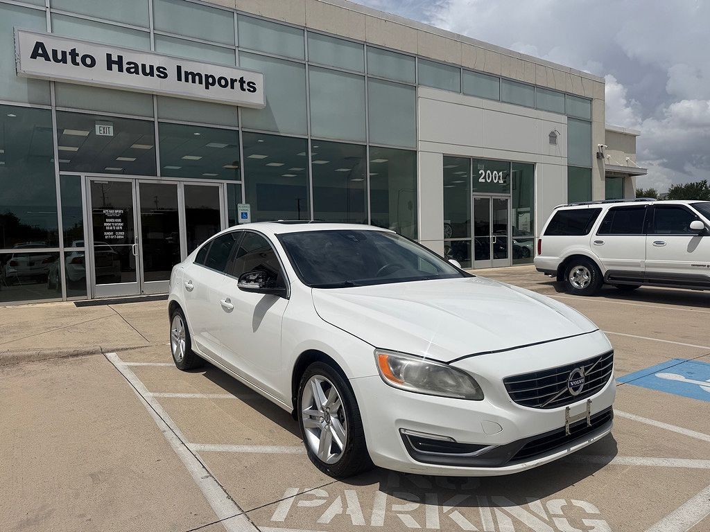 2015 VOLVO S60