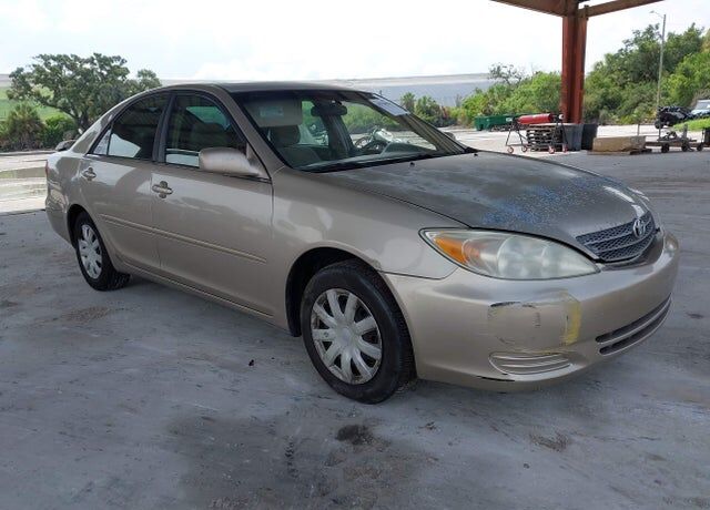 2004 TOYOTA Camry
