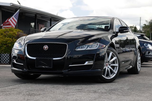 2018 JAGUAR XJ