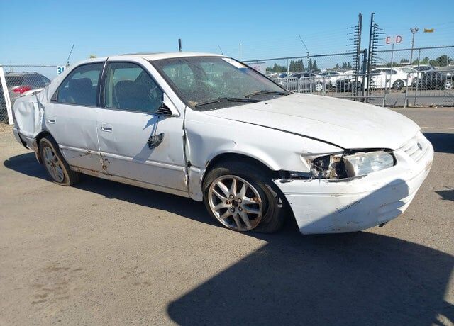 2000 TOYOTA Camry