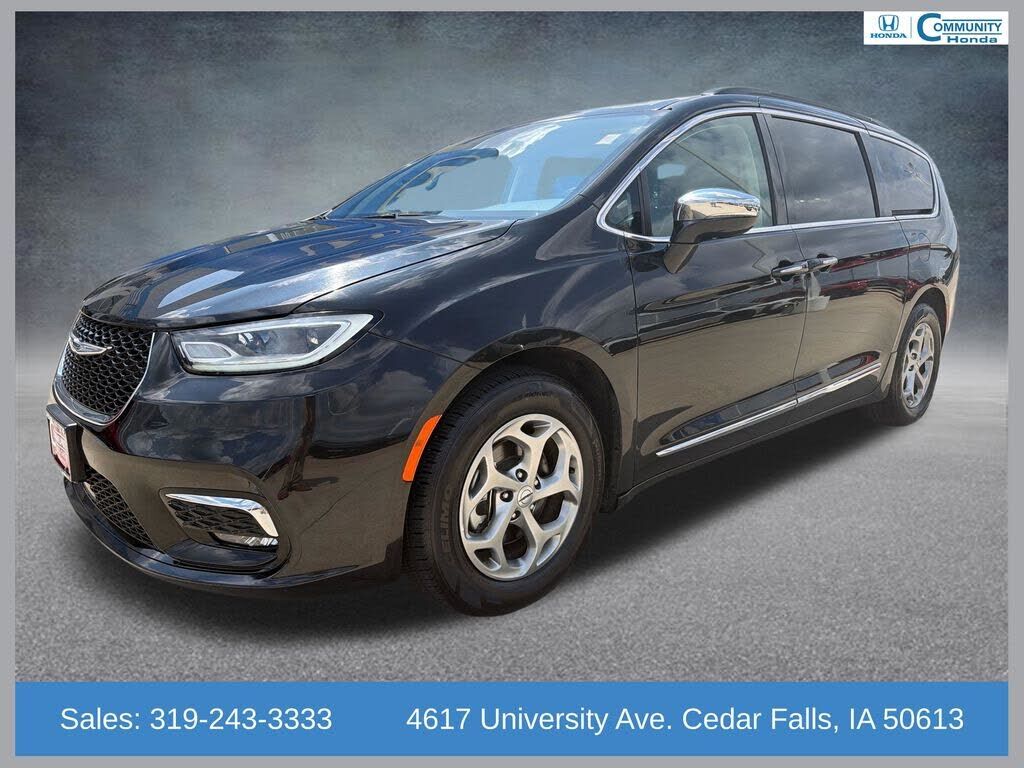 2023 CHRYSLER Pacifica