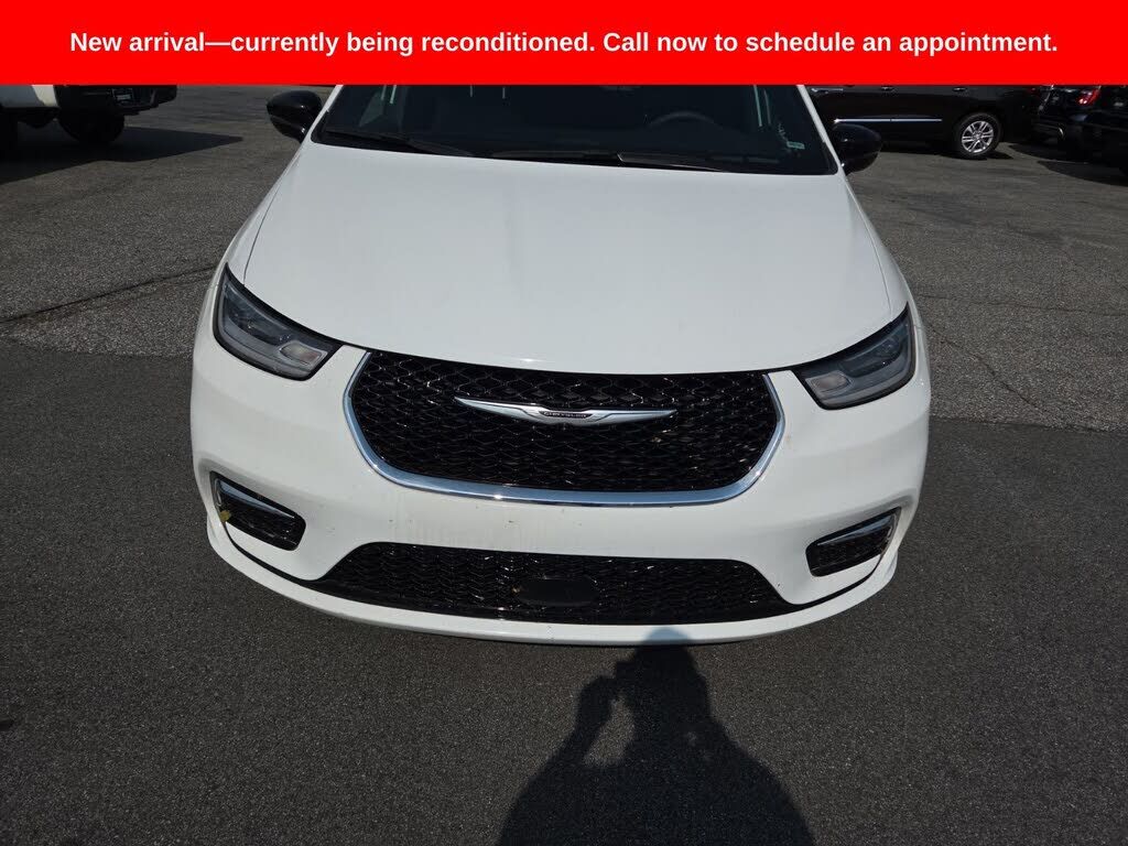 2025 CHRYSLER Pacifica