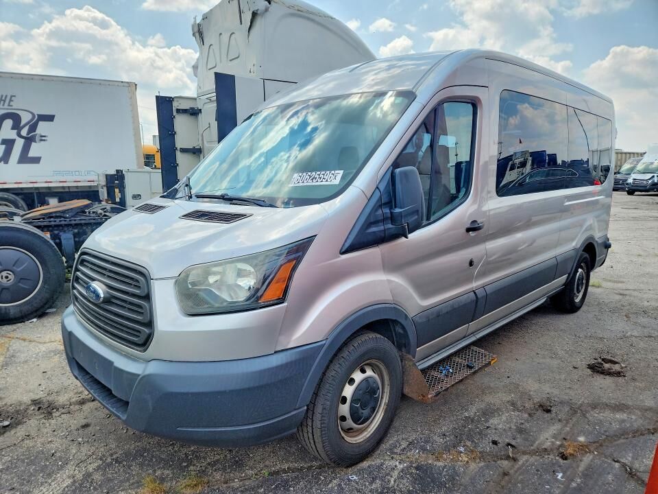 2015 FORD Transit