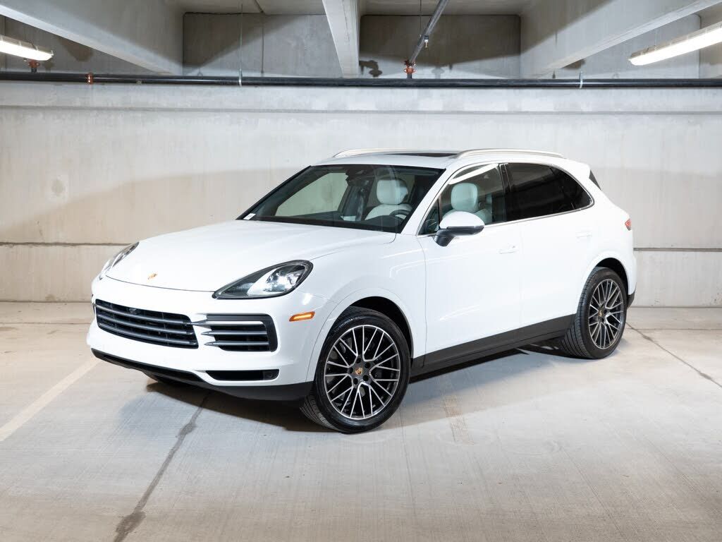 2023 PORSCHE Cayenne
