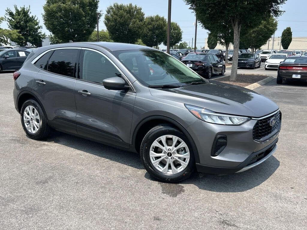 2023 FORD Escape