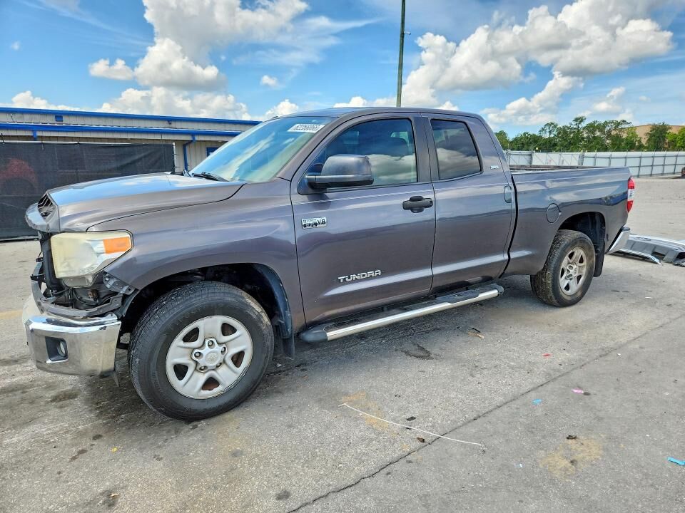 2015 TOYOTA Tundra