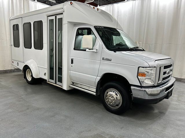2019 FORD E-350