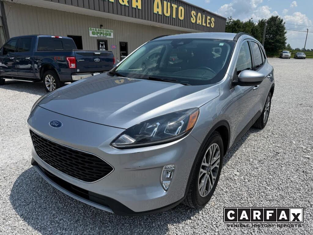 2021 FORD Escape
