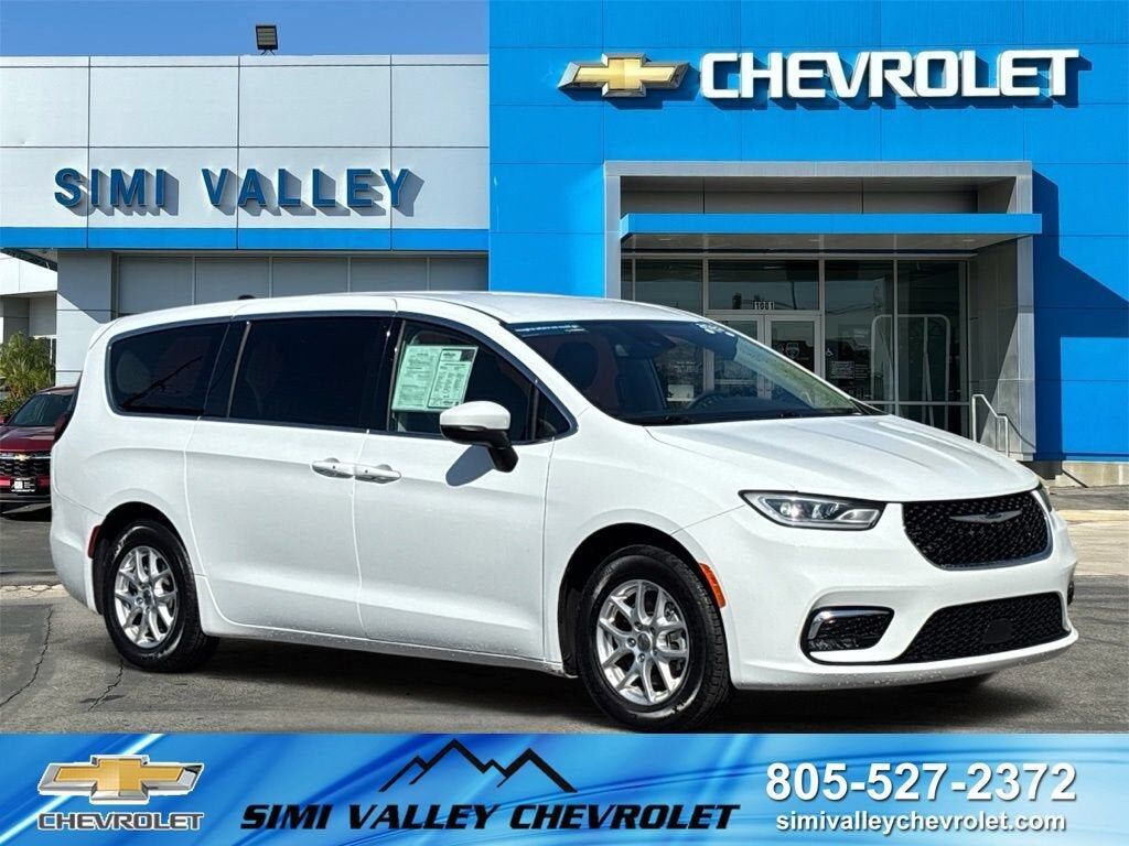 2023 CHRYSLER Pacifica
