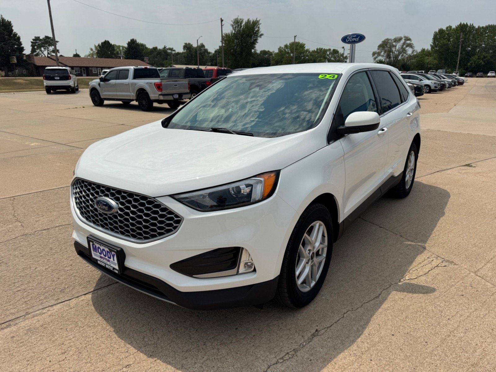 2024 FORD Edge