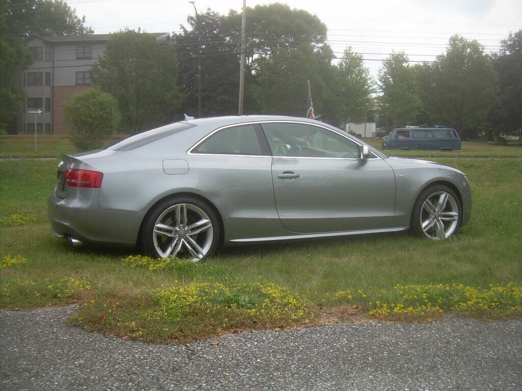 2010 AUDI S5