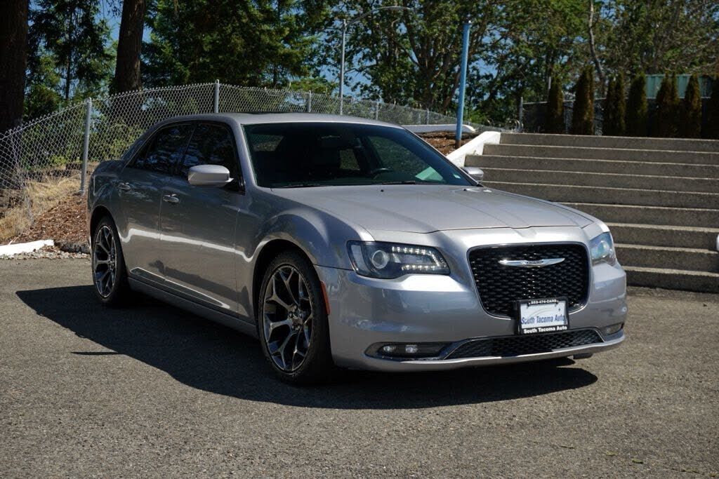 2017 CHRYSLER 300