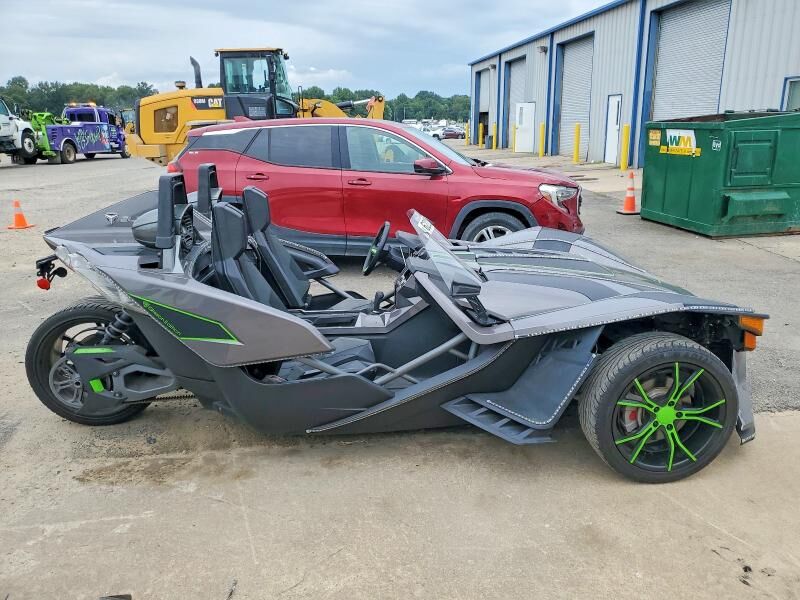2015 SLINGSHOT Slingshot