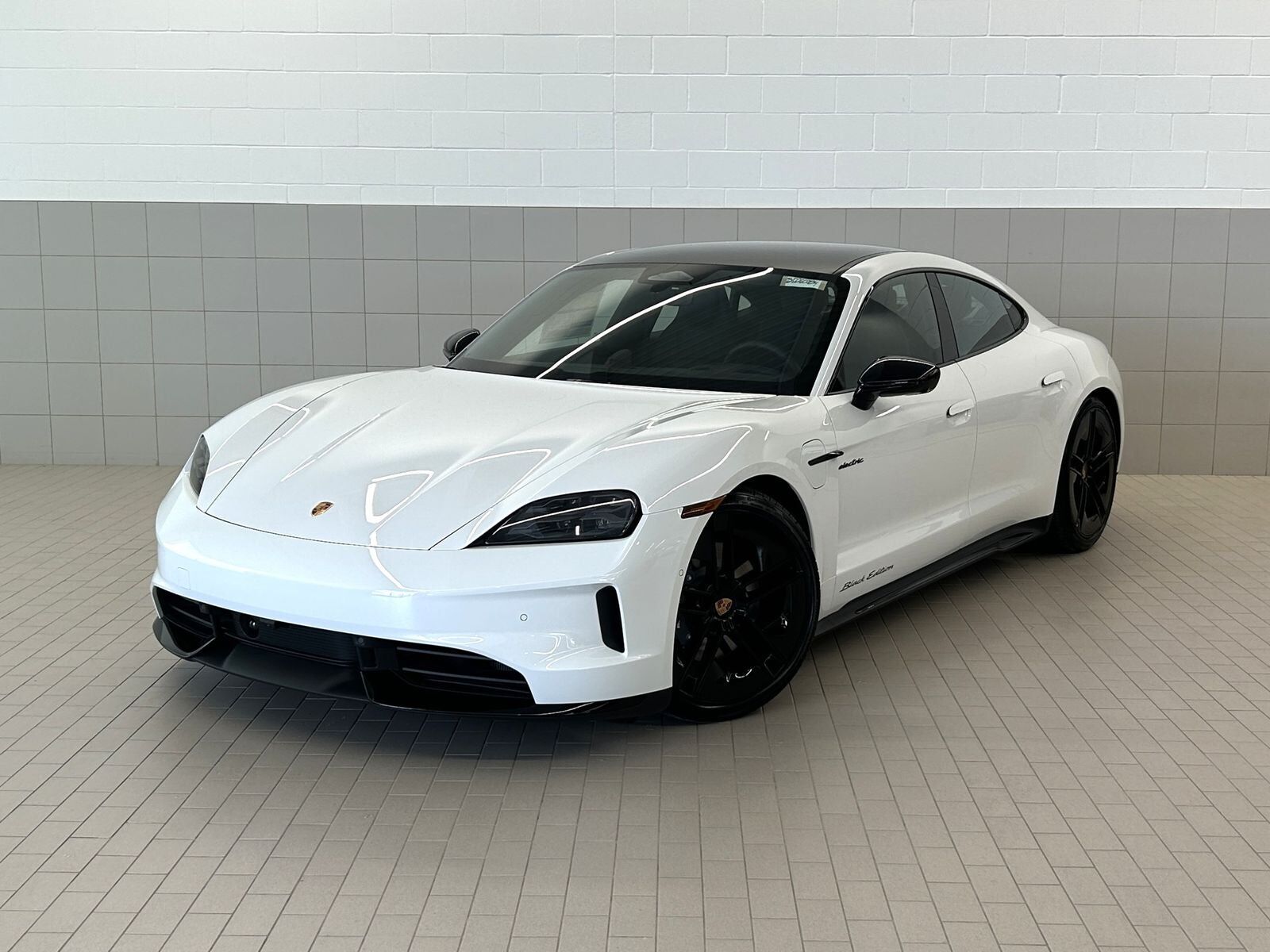 2026 PORSCHE Taycan