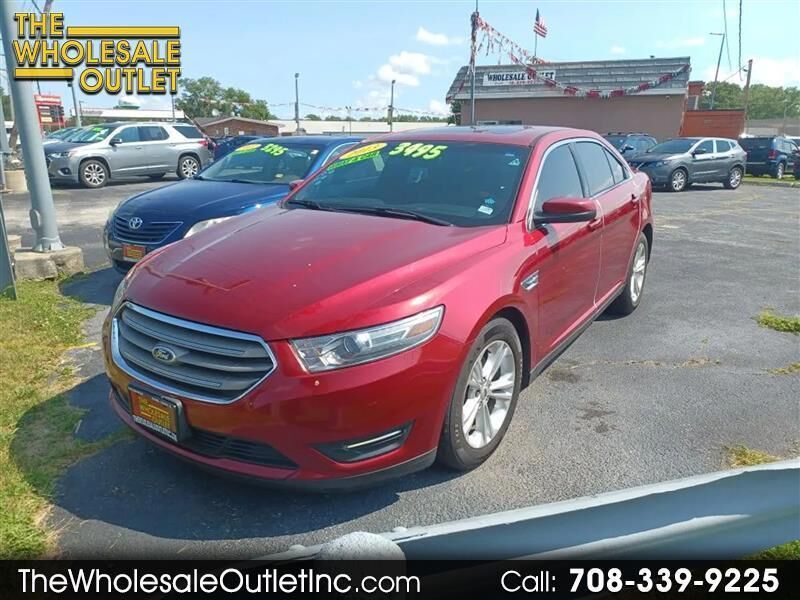 2013 FORD Taurus
