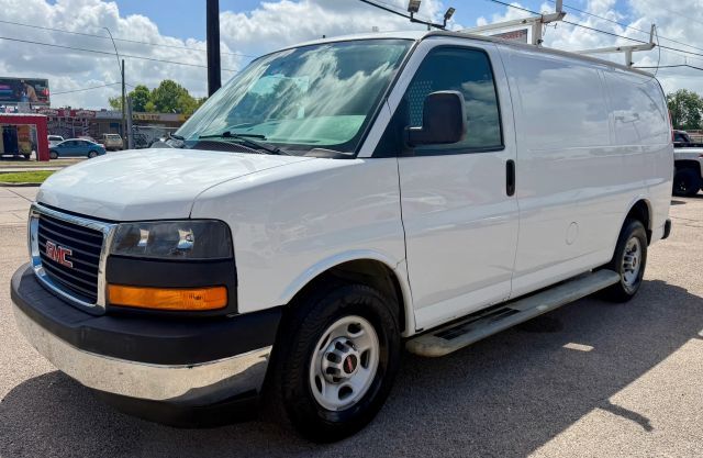 2017 GMC Savana
