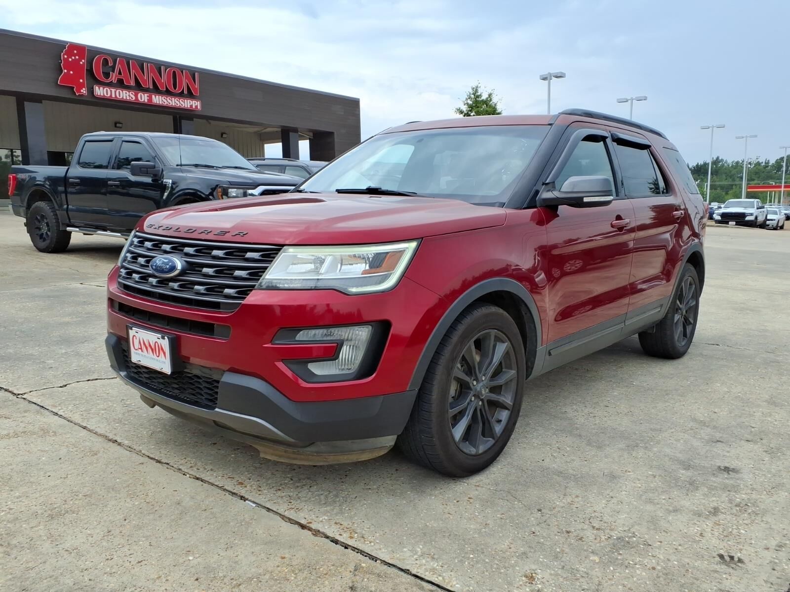 2017 FORD Explorer