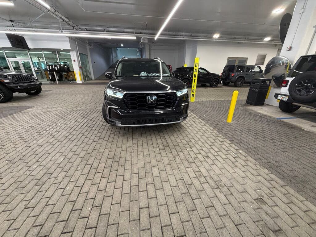 2023 HONDA Pilot