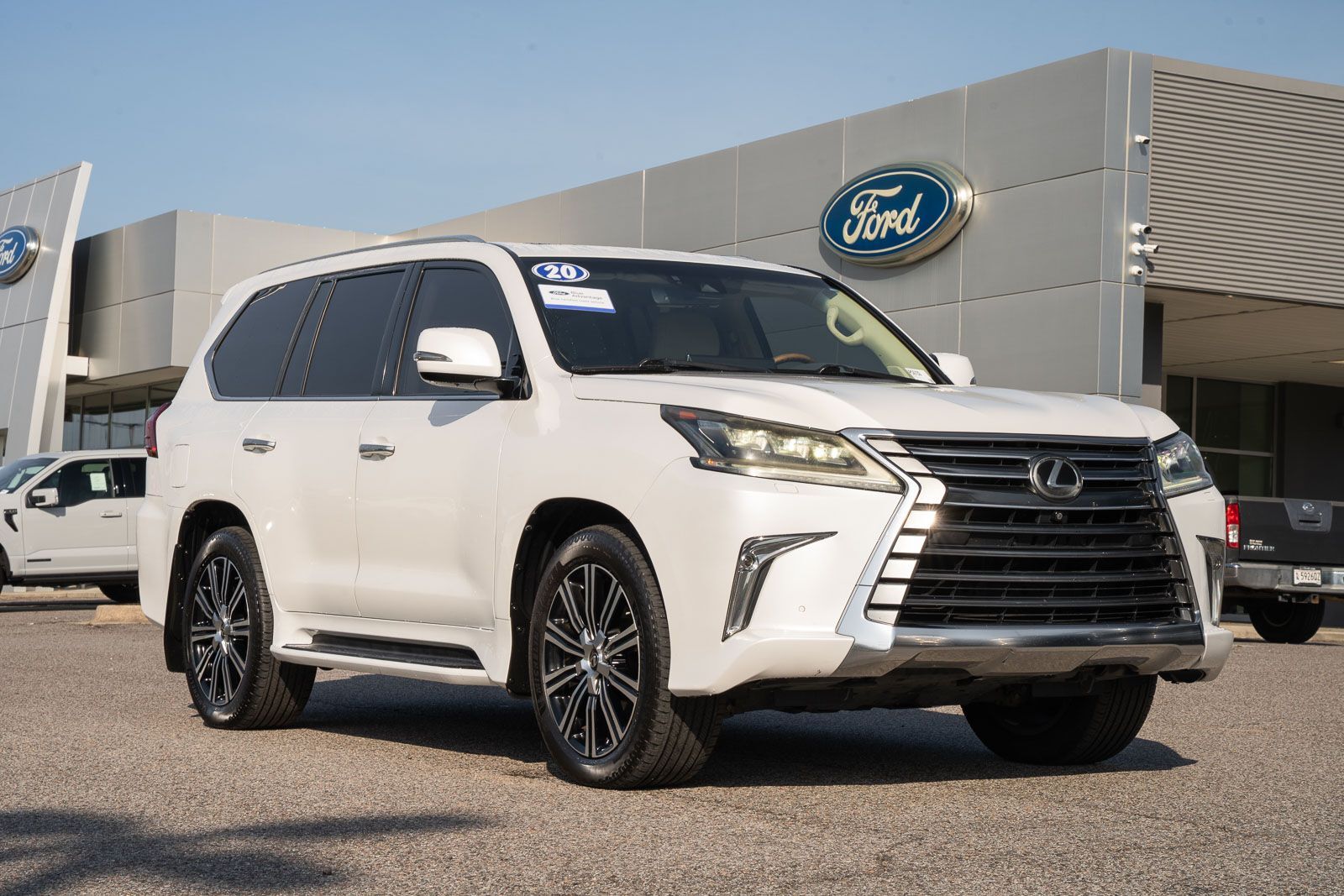 2020 LEXUS LX