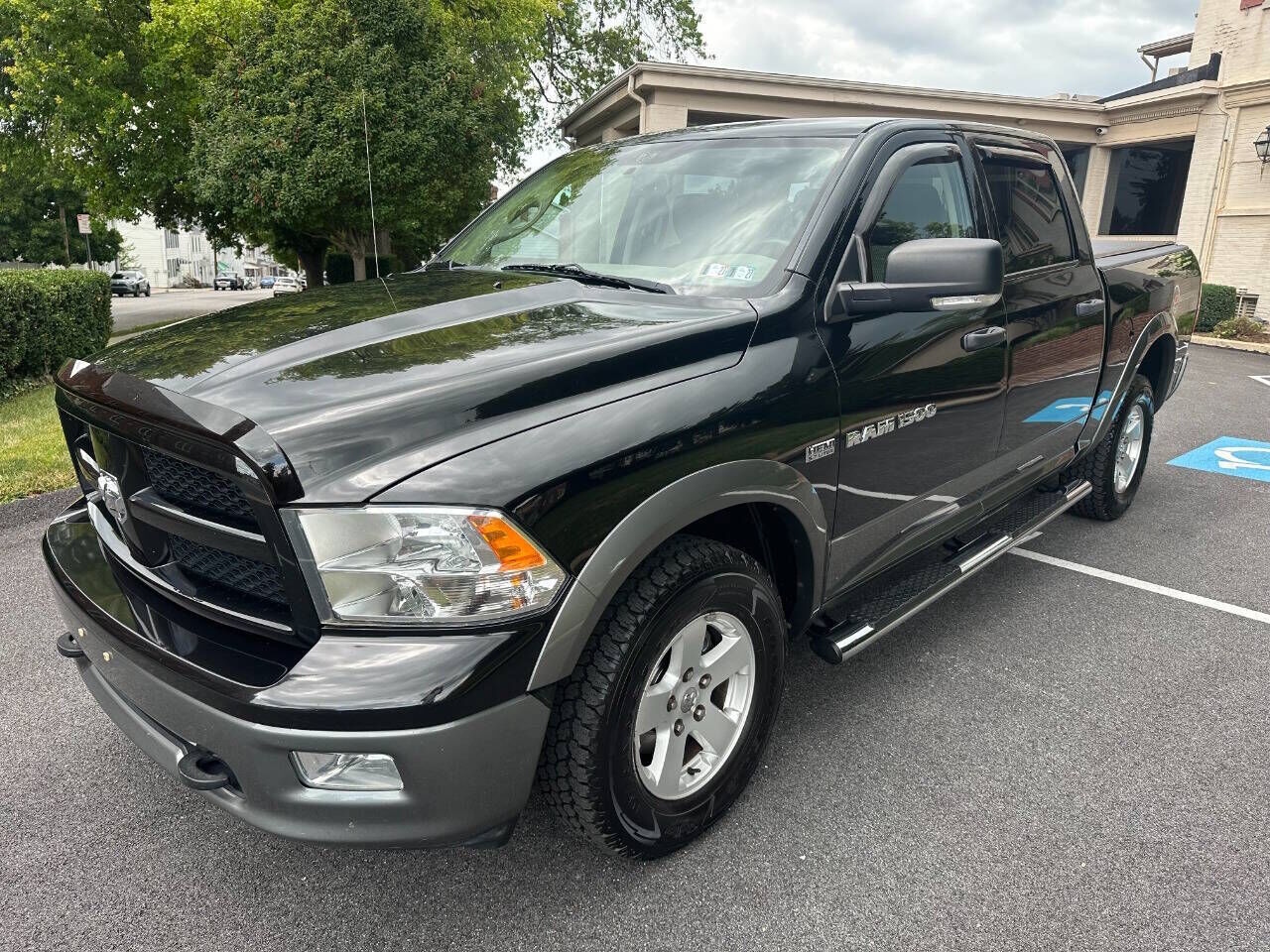 2011 DODGE Ram