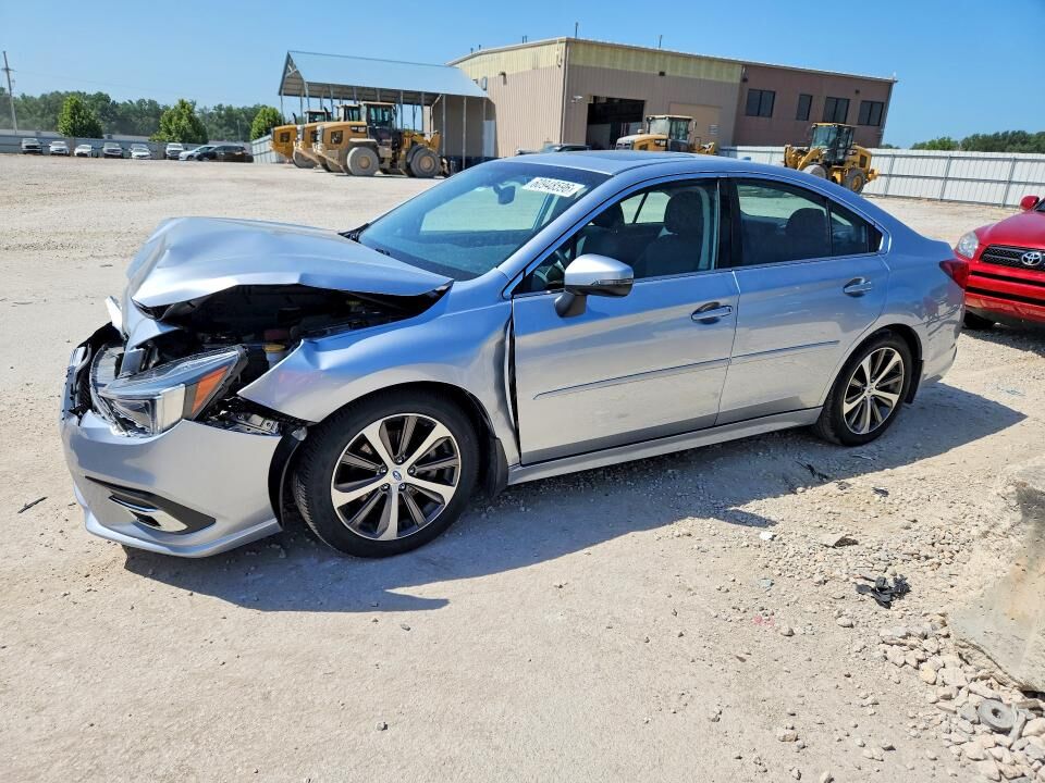 2018 SUBARU Legacy