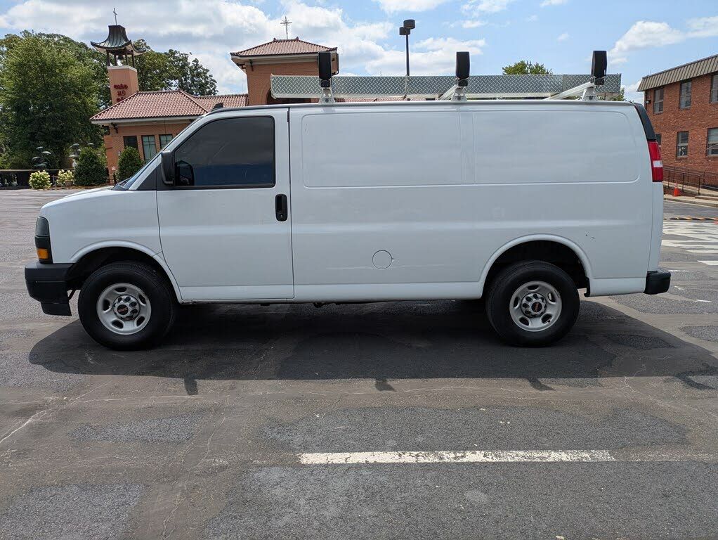 2023 GMC Savana
