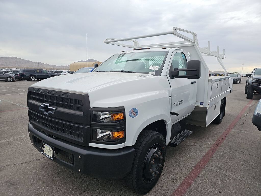 2023 GMC Silverado Medium Duty